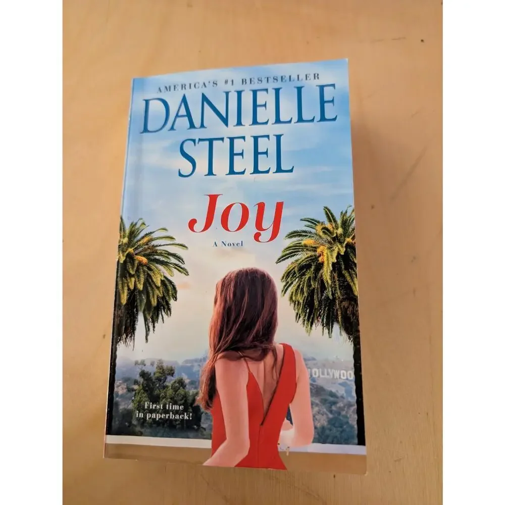 🦃Joy by Danielle Steel